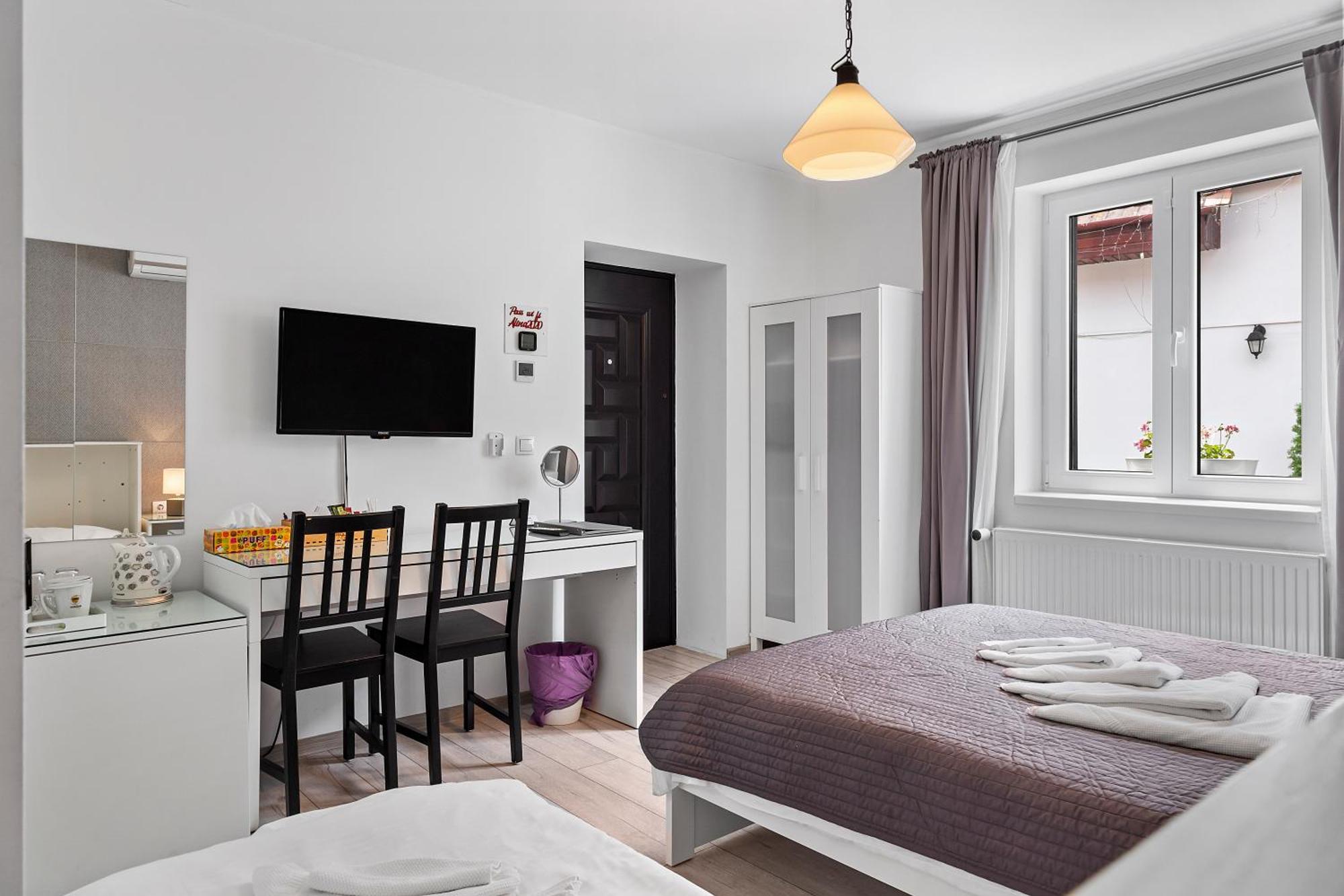 Pensiunea Alina "Adults Only" Sibiu Buitenkant foto